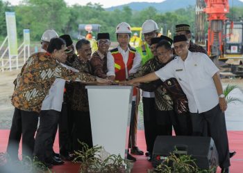 Jokowi Resmikan Pembangunan Jalan Tol Aceh