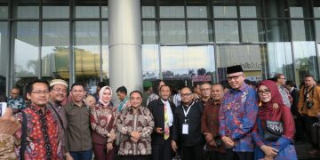Nova Iriansyah Hadiri Peringatan Hari Pers Nasional di Surabaya