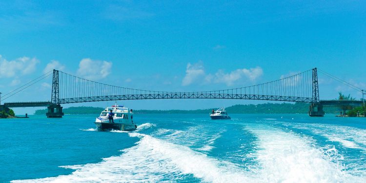 Pesona Senja di Pulau Pantai Panjang