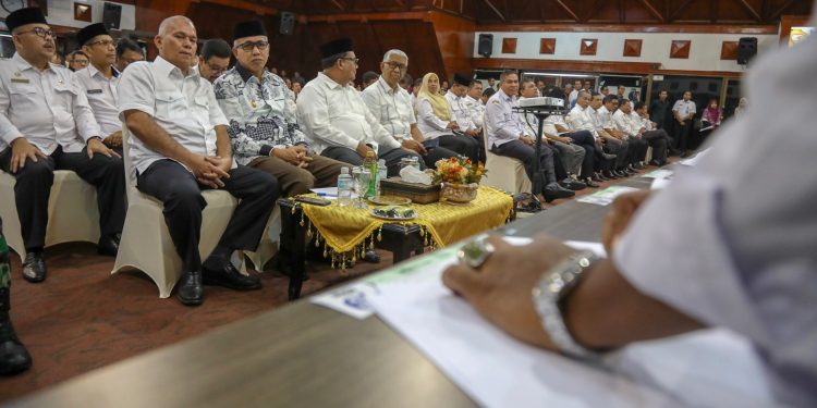 Pemerintah Aceh Tandatangani Kontrak Strategis APBA Senilai Rp645 miliar