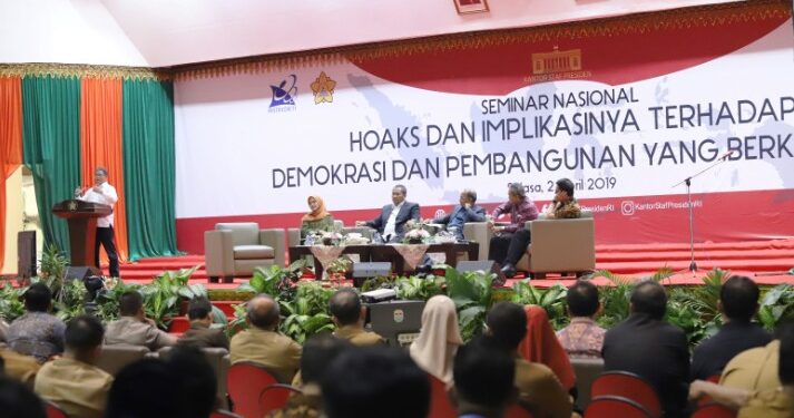 Menteri Rudiantara Ajak Mahasiswa Unsyiah Berantas Hoaks