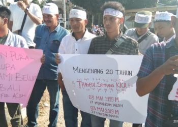 Mahasiswa dan Masyarakat Gelar Aksi Peringati Tragedi KKA