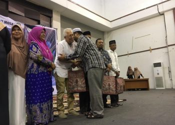 K100 mosa (keluarga alumni sman modal bangsa) Berbagi Takjil dan Buka Puasa Bersama sekaligus mengukuhkan alumni angkatan 23