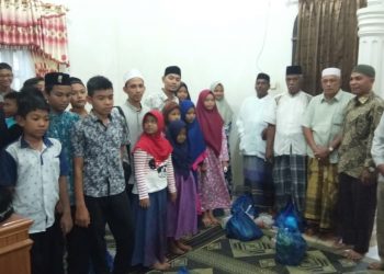 Alumni VIII dan Angkatan 99 PMMU Santuni Anak Yatim