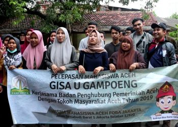 Pemerintah Aceh dan Tokoh Masyarakat Aceh Lepas 85 Mahasiwa Mudik U Gampong