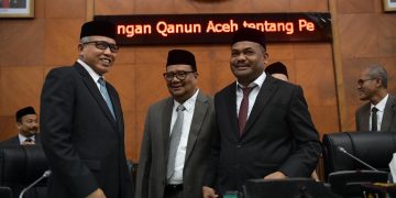 Plt Gubernur Sampaikan Nota Keuangan  RAPBA Perubahan Tahun 2019 di Paripurna DPRA