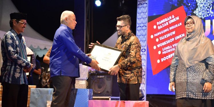Pamer Produk Mustahik Binaan, BMA Raih Penghargaan