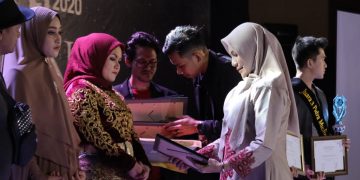 Ketua DWP Setda Aceh Terpukau Busana Rumoh Syar’i