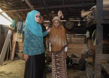 Senyum Bahagia Nek Katijah Terima Rumah Layak Huni dari Pemerintah Aceh