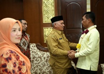 Sekda dan Forkopimda Aceh Sambut Kapolda di Bandara SIM