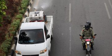 Dinkes Aceh Semprot Disinfektan di Dua Jalan Protokol