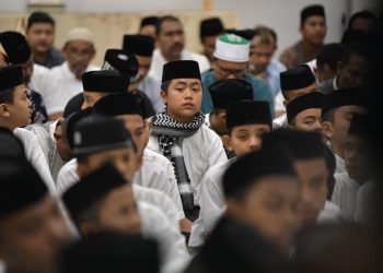 Ratusan Santri Takziah untuk Ibu Mertua Plt. Gubernur Aceh