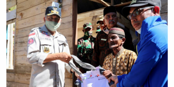 Plt Gubernur Antar Bantuan untuk Korban Puting Beliung di Pulo Aceh