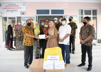 Dyah Antar Bantuan Alat Kesehatan dan Tinjau Rumah Sakit Yuliddin Awai