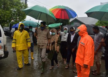 Plt Gubernur Tinjau Posko Banjir di Aceh Besar