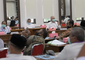 Sekda Paparkan Rancangan Refocusing APBA kepada DPR Aceh