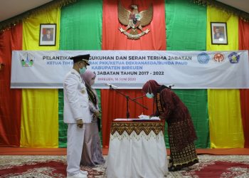 Lantik Ketua PKK Bireuen, Ini Pesan Dyah