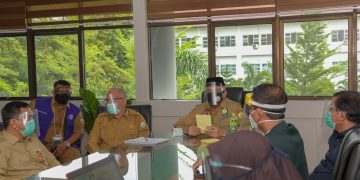Plt Gubernur Terima Kunjungan Petugas Kesehatan