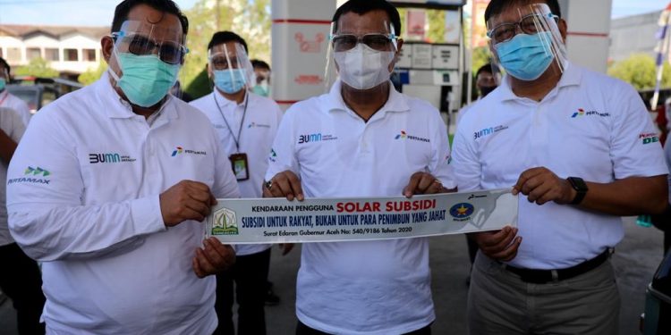 Aceh Terapkan Stickering Mobil Pemakai BBM Bersubsidi