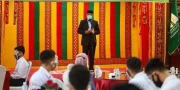 Plt Gubernur Lepas Keberangkatan 30 Masyarakat Aceh Penerima Beasiswa Aceh Carong