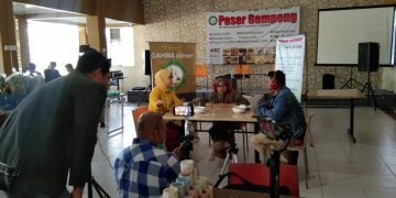 Puluhan UMKM Promosikan Produk di Pasar Gampong