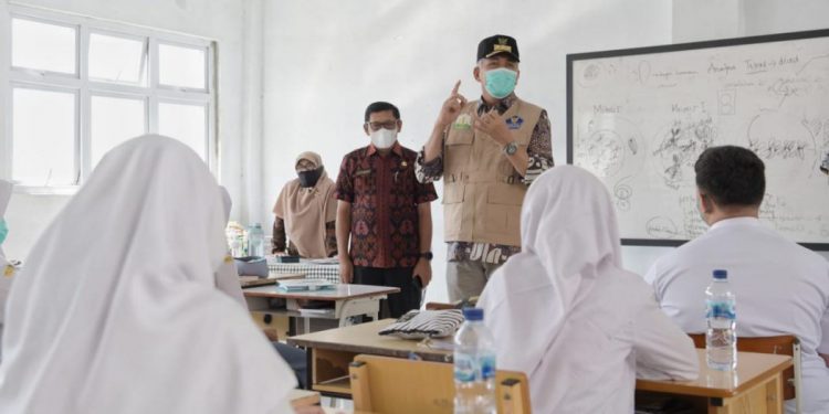 Gubernur Aceh Pantau Penerapan Protokol Kesehatan di Sekolah