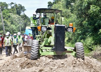 Gubernur Nova Gound Breaking Peningkatan Jalan Aceh Selatan dan Singkil