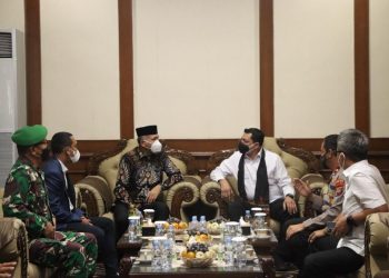 Gubernur Sambut Kapolda Aceh di Bandara SIM