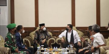 Gubernur Sambut Kapolda Aceh di Bandara SIM