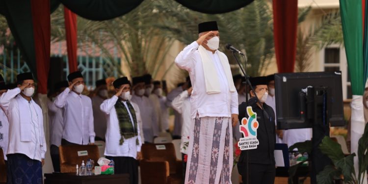 Pemerintah Aceh Peringati HSN, Sekda Inspektur Upacara
