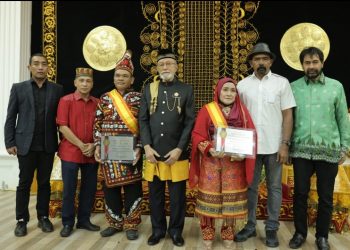 Ketua DPRA Hadiri Penyerahan Gelar Kehormatan untuk Dua Almarhum Pejuang GAM