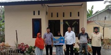 Anggota DPRA Serahkan 5 Rumah Layak Huni untuk Duafa di Nagan Raya