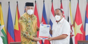 Gubernur Nova Serahkan Usulan Rencana Pembangunan Venue PON Aceh-Sumut ke KONI Pusat