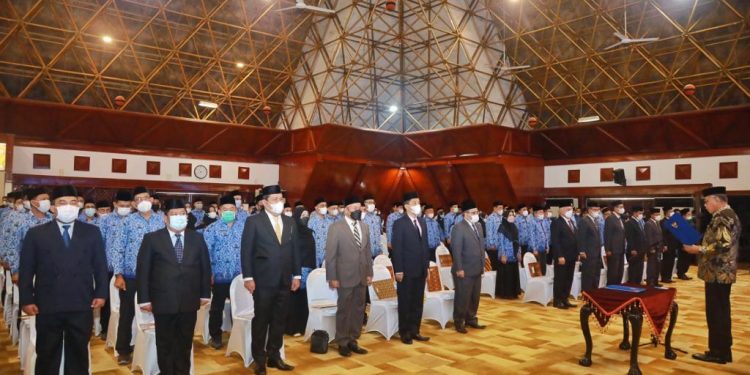 Tindaklanjuti SOTK Baru, Gubernur Kukuhkan Pejabat Struktural di Lingkungan Setda Aceh