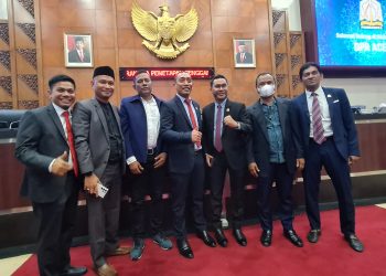 Dahlan Pimpin Paripurna Terakhir sebagai Ketua DPRA