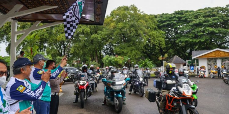Gubernur Aceh Lepas Peserta Touring Napak Tilas Jejak Patriot