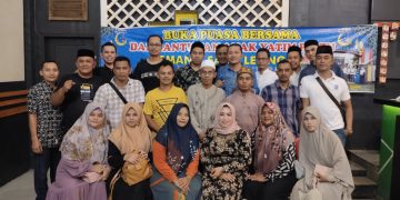 Alumni SMA Negeri 1 Sakti angkatan tahun1999 gelar bukber dan Santuni Anak Yatim