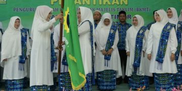 Dyah Lantik Ketua dan Pengurus BKMT Kabupaten Aceh Timur