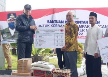 Gubernur Aceh Serahkan Bantuan untuk Korban Puting Beliung Bener Meriah