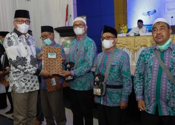 Gubernur Nova Lepas Keberangkatan Jamaah Haji Embarkasi Aceh Kloter 1