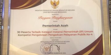 Masuk 17 Pengelola Pengaduan Pelayanan Publik Terbaik, Pemerintah Aceh Terima Penghargaan dari Menpan-RB