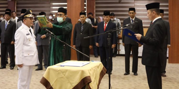 Pj Gubernur Aceh Lantik Bakri Siddiq jadi Pj Wali Kota Banda Aceh