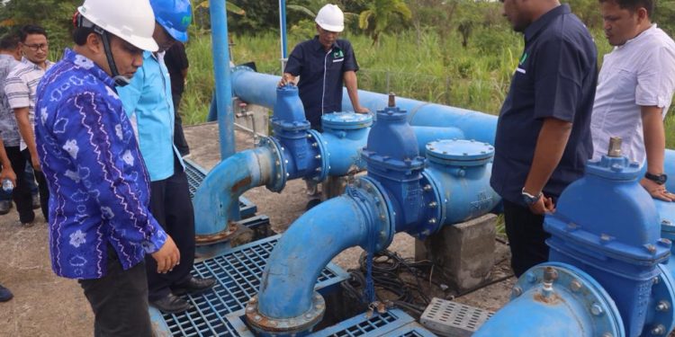 Pj Bupati Aceh Besar Tinjau PDAM Tirta Mountala