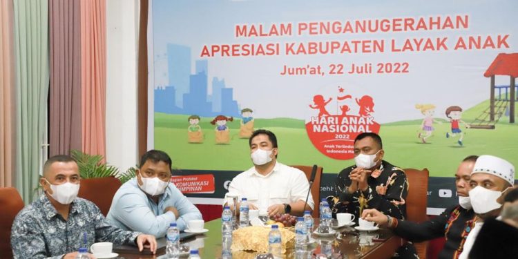 Aceh Besar Terima  Penghargaan Kabupaten Layak Anak Kategori Madya