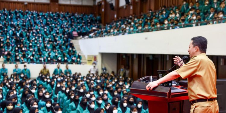 Penjabat Gubernur Aceh Isi Kuliah Umum di USK