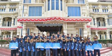 Pemkab Aceh Besar Serahkan Bonus Untuk Atlet Popda
