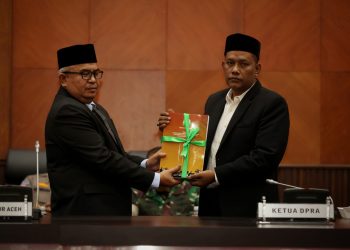 Pemerintah Aceh Sampaikan Nota Keuangan Perubahan dan Ranqan APBA 2022 ke DPRA