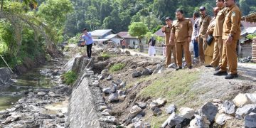 Pj Bupati Tinjau Pembangunan Irigasi Blang Bate Beukah di Lhoong