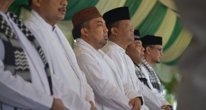 Pj Bupati Aceh Besar Hadiri Upacara Hari Santri Nasional di Pesantren Al-Manar
