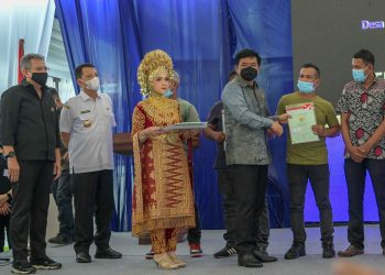 Serahkan Kebun Plasma 2 Ribu Hektar, PT Satya Agung Diapresiasi Oleh Menteri ATR/BPN